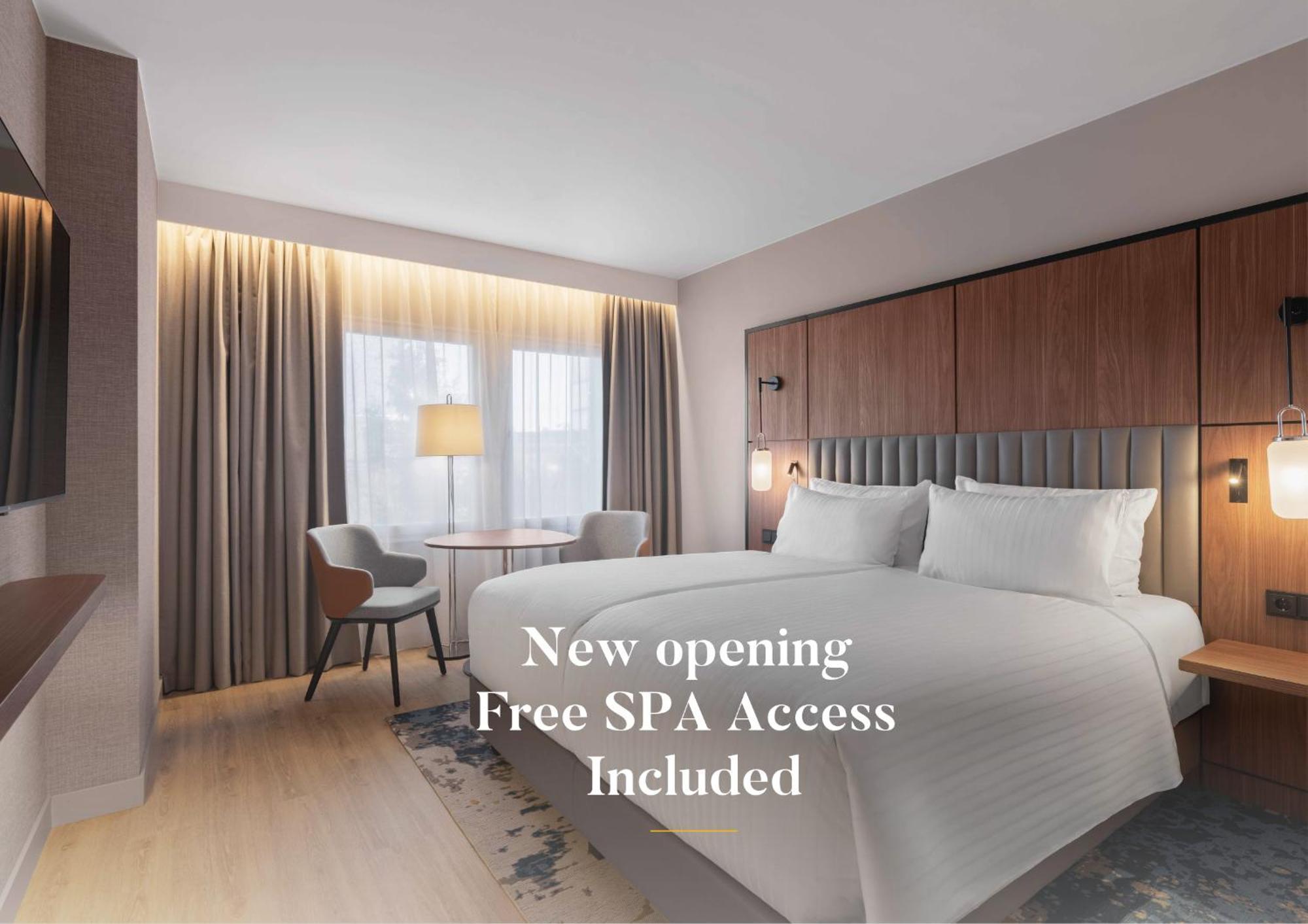 Voco Stockholm - Kista By Ihg Hotel Exterior photo